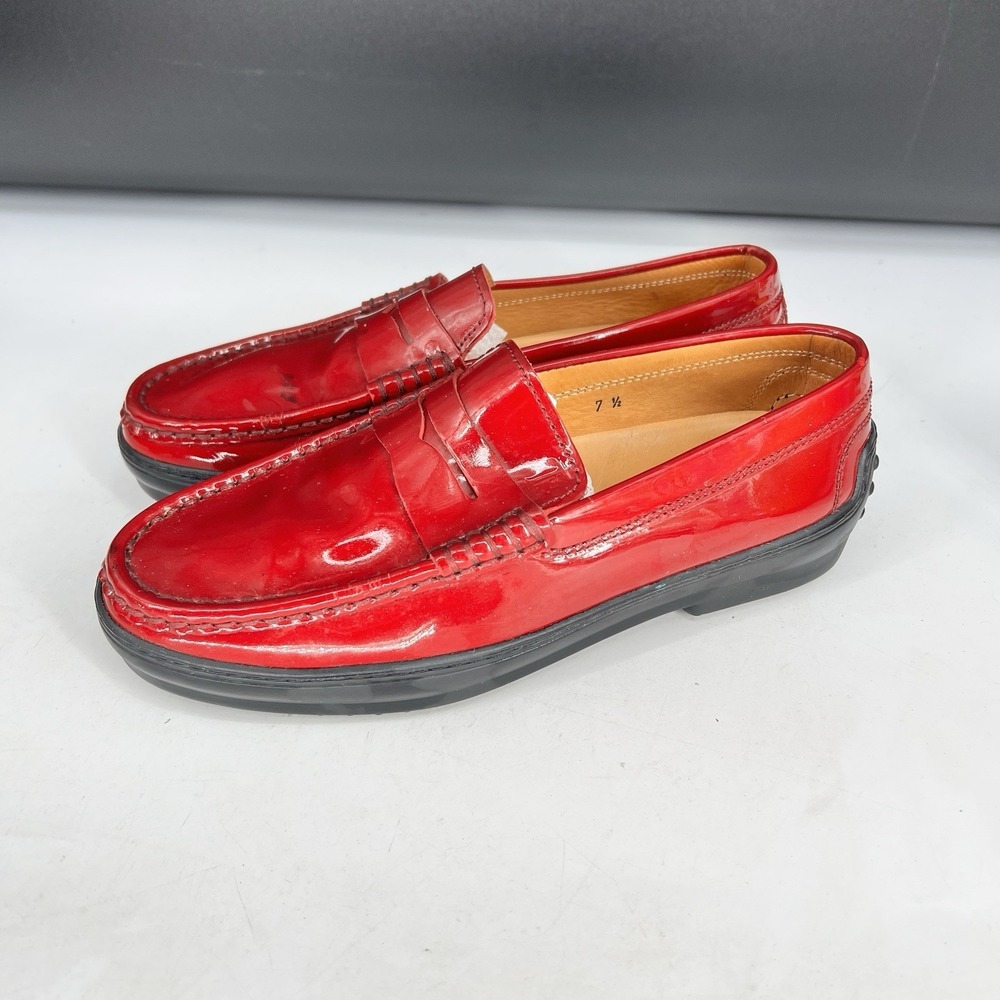 Tods Size‎ 7.5 Red Patent Leather Penny Loafers Women's Vibram Sole